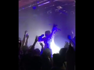 Charli xcx dreamer (live @ pop2 paris)