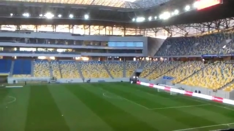 Арена львів перед матчем україна словенія