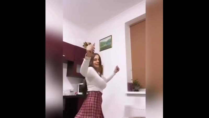 Михалина танцует / михалина новаковская