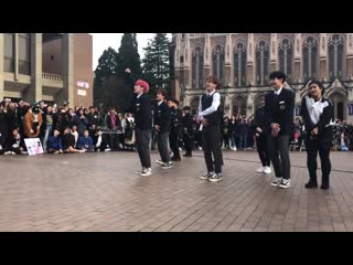 Fancam | 171219 | a c e savage @ busking in seattle