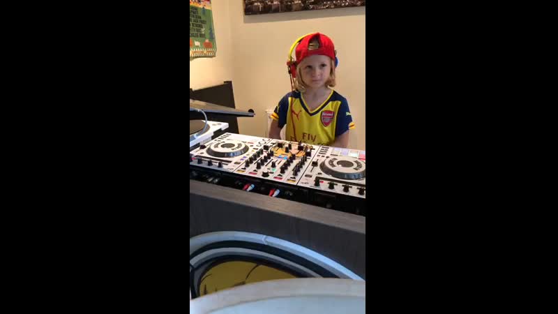 Dj archie facebook live dirty dnb