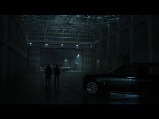 Gotham• season 5x11• bruce leaves gotham while selina arrives too late at the airport