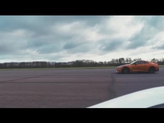 Honda (acura) nsx против nissan gt r drag