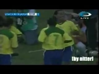 Ronaldinho танцует лезгинку бразильскую