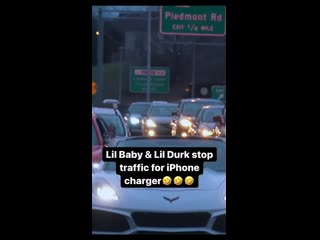 Lil baby и lil durk остановили автомобильное движение из за зарядки на телефон