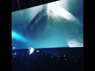 Aquaman making an epic splash in hall h! 🌊 wbsdcc sdcc 2017