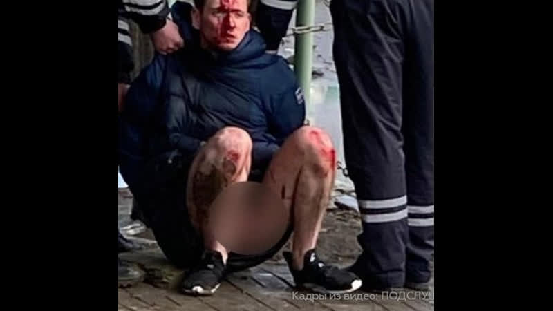 Пьяный полуголый сын российского депутата сбил прокурора с женой