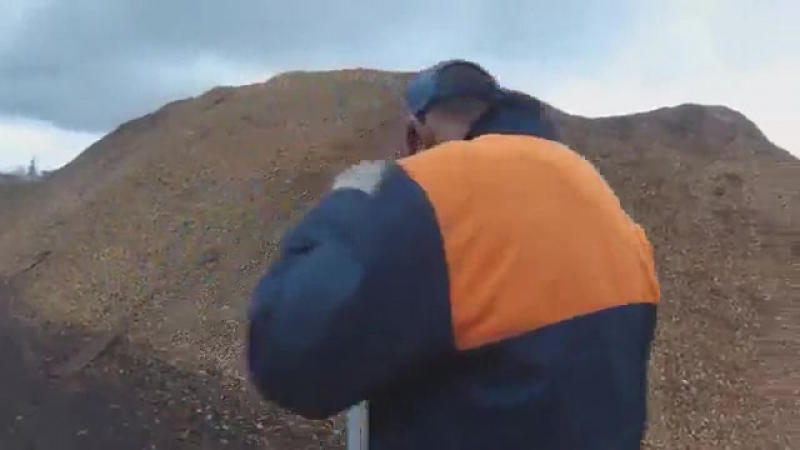 Толик еболик