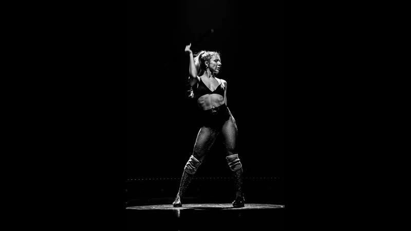 Юлиана бухольц финал танцы на тнт под песню natta – сердце бьется