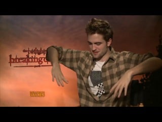 Interview with reelzchannel hollywood dailies robert pattinson compares breaking dawn's sex scene to planking