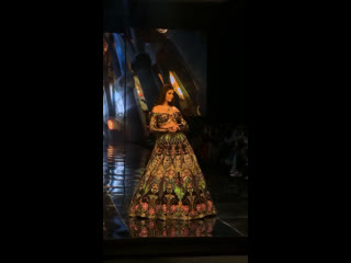 Tara lakme fashion week🦋