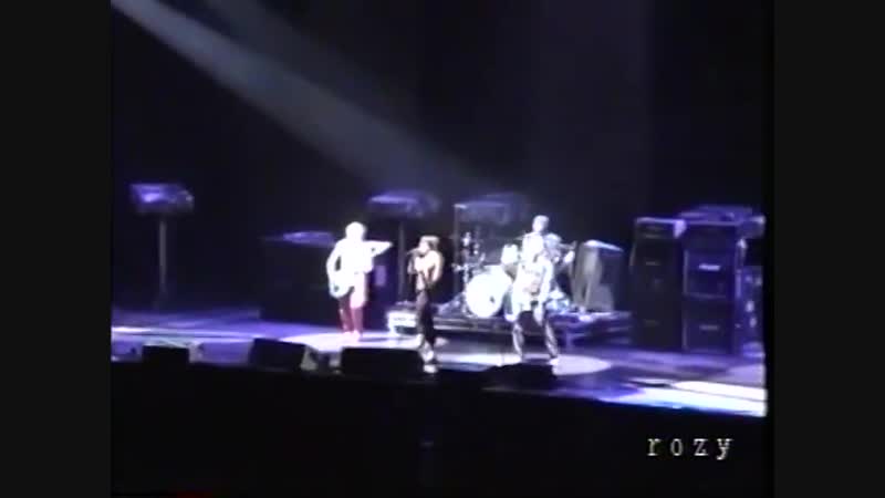 Red hot chili peppers 2002 11 05 osaka jo hall, osaka, jp [amt #1]