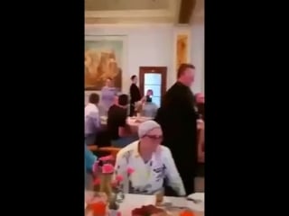 "мурка" в исполнении батюшки