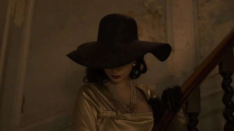 Lady dimitrescu cosplay resident evil 8 village