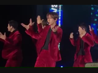 Bbh \\ hot love shot \\ smtown in chile \\ 190119