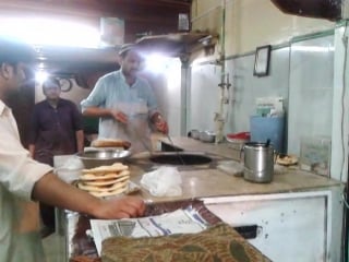 Tandoori rooti and naan