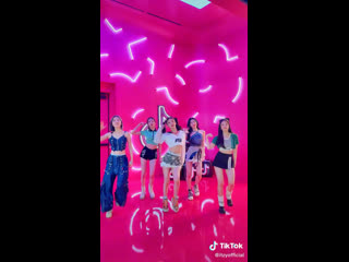 221026 @ itzyofficial tiktok update