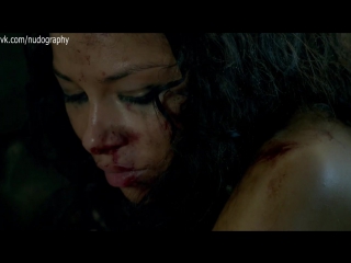 Джессика паркер кеннеди (jessica parker kennedy) голая "чёрные паруса" (black sails, 2014) сезон 1 / серия 3 (s01e03)