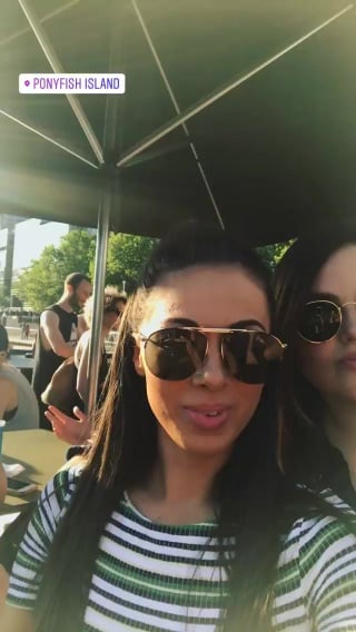 Без еды и бухла не куда