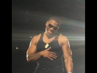 Nelly (hot in herre) at night club!