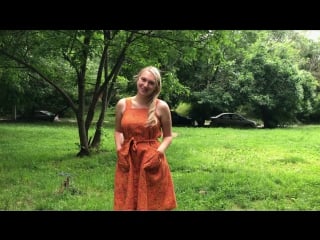 Молодая мама и сарафан "лисичка"