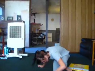 One legged girl dancing