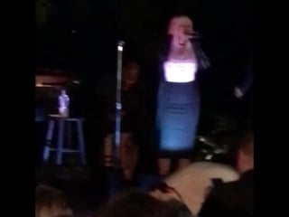 Christina aguilera at hillary clinton's fund raiser event in pacific palisades on nov 6, 2016