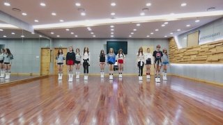 Соsmiс girls (wjsn) mоmоmо [dаnсе prаctiсе] (아이컨택 ver )