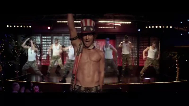 Ченнинг татум, мэттью макконахи, джо манганьелло танцуют стриптиз (супер майк)