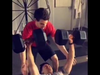 Saturdaymotivation need a nudge to do your weekend workout if @harryshumjr can do a bench mp4