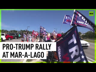 Trump supporters stage rally near mar a lago protesting his possible indictment