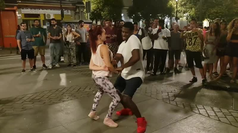 Venezolana y peruano bailando timba cubana salsa cubana madrid timbera