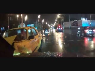 Taxi driver is so drunk, he can’t even flee the scene of an accident