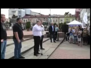 Порошенко взялся угрожать украинцам после криков ганьба!