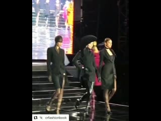 Bella hadid, gigi hadid, irina shaik on crxlvr