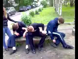 Оксибутират бутират натрия наркоман прет колбасит перед ментом мусором мочит блюёт блюет пьяный пьяная ссыт в рот срет