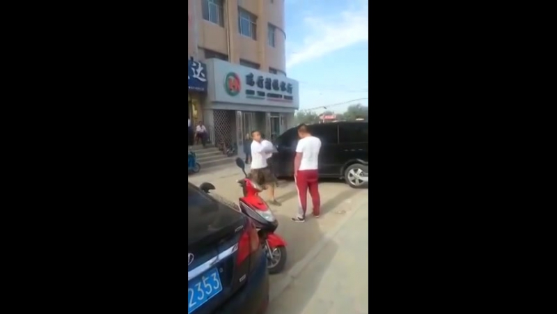 (огого видео) китаец не шутит chinese man was not joking