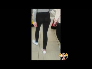 Мы смотрим потому что нам показывают +18