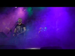 Wolfish grin survivar and ac/dc big gun(cover) live in klin 1/04/2017