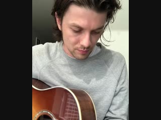 James bay yellow (instagram 01/11/18)