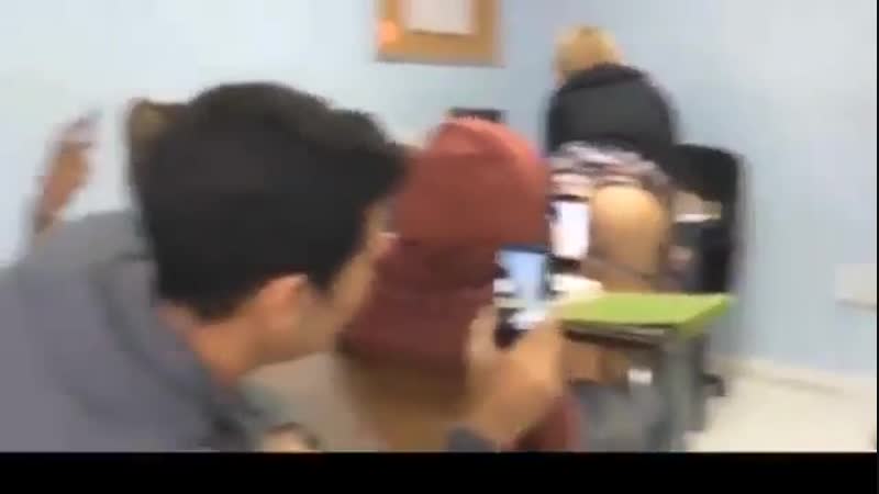 На паре, показала жопу всему классу