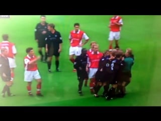 Шикарная драка «мю» и «арсенала» нулевых🔥💥