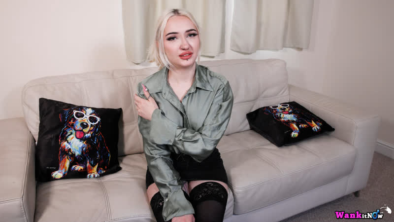Kitty marie trouble in the office [wankitnow]