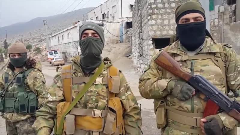 فيديو من داخل مدينة دارة عزة و عربة bmb تابعة لحركة الزنكي في اليد هيئة تحرير الشام في مدينة دارةعزة video from daraat i