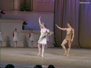 Smiling terpsichore (concert of young ballet dancers)