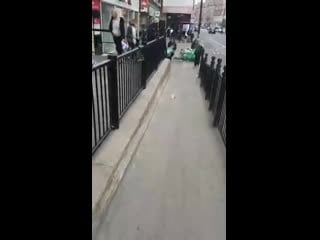 #london #shithole migrant women porn, assault & spit at citizen