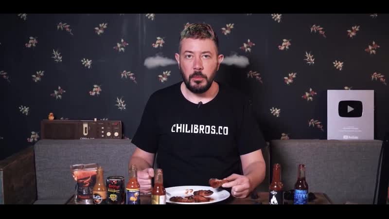 Артемий лебедев сексуально ест крылышки жесть он крут!