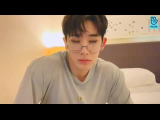 The part time worker at twotuckgom store is really handsome is he more handsome than