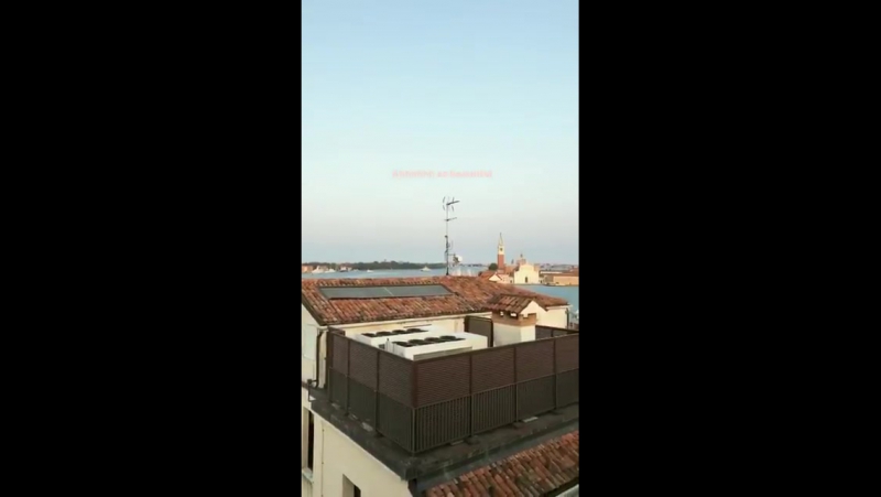 Алисия дебнем кери в lauraharrier's instagram story |