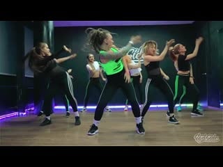 Female dancehall choreo by vika egozza | tribal kush call the police